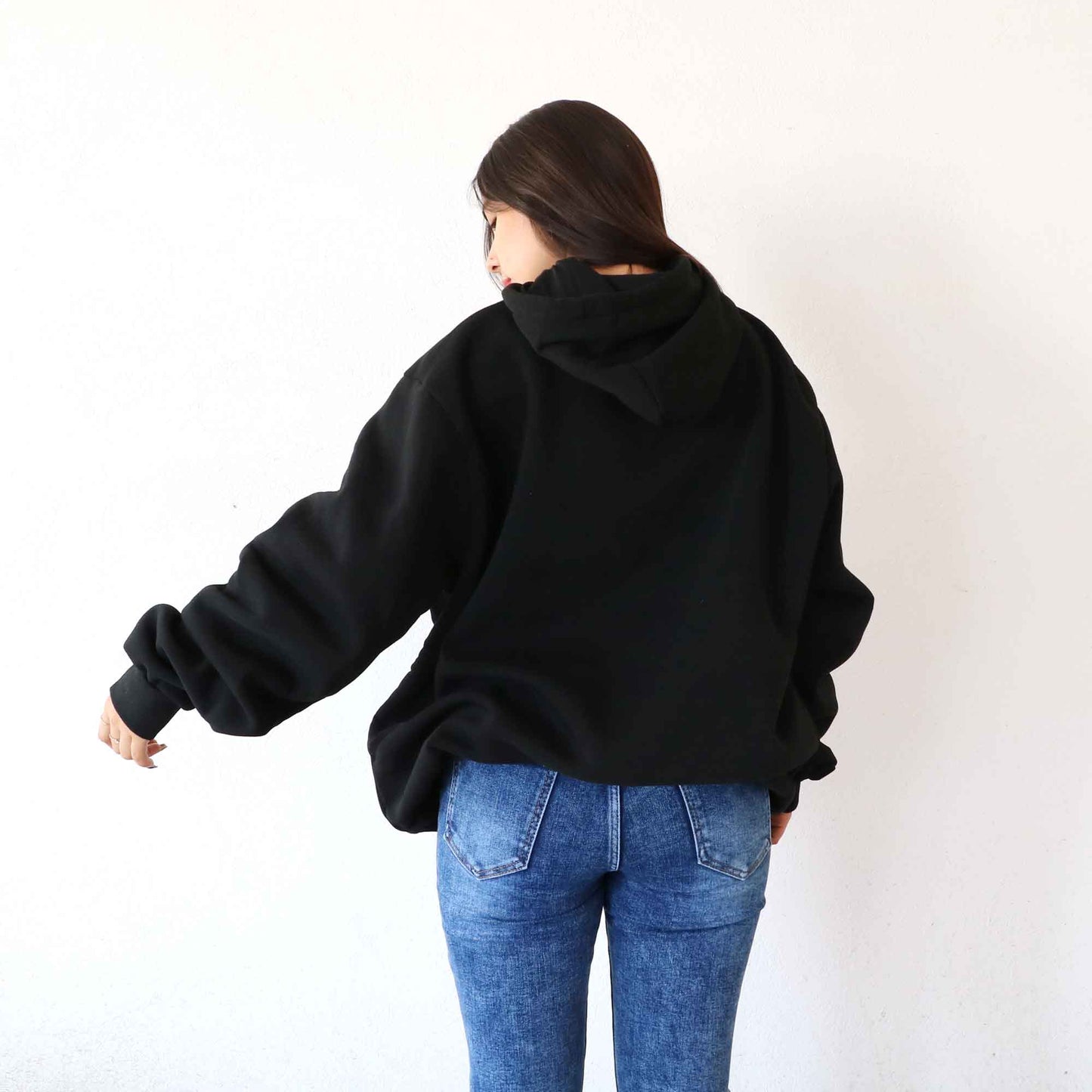 Sudadera Yuri Negro