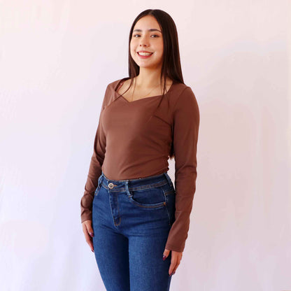 Pantiblusa Luna Café